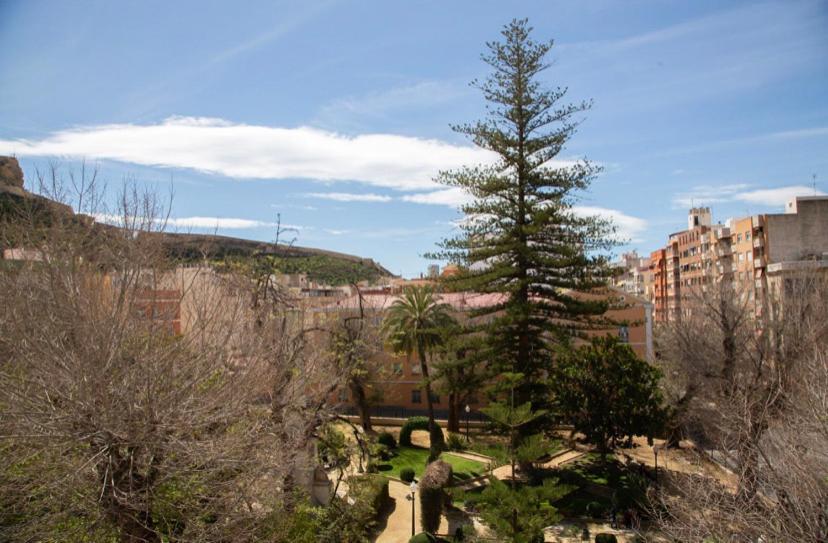 Reina Victoria La Plaza