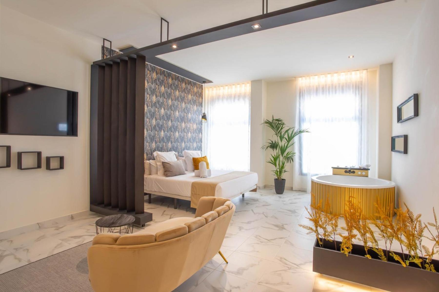 Reina Victoria La Plaza Apartment